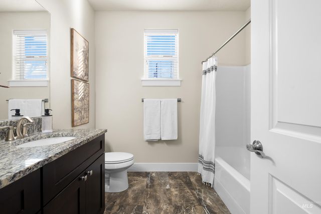 8018 Plumberry Ct, Middleton, ID 83644