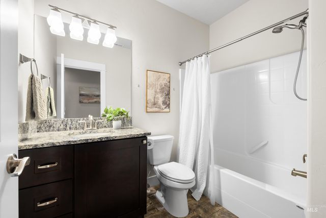 8018 Plumberry Ct, Middleton, ID 83644