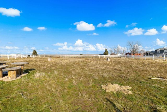 8018 Plumberry Ct, Middleton, ID 83644