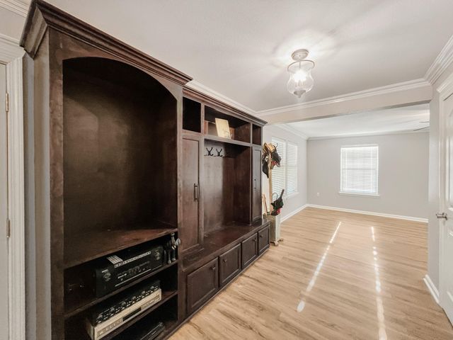 9731 Hadden Rd, Baytown, TX 77521