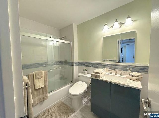 770 Anderson Avenue 2G, Cliffside Park, NJ 07010