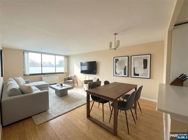 770 Anderson Avenue 2G, Cliffside Park, NJ 07010