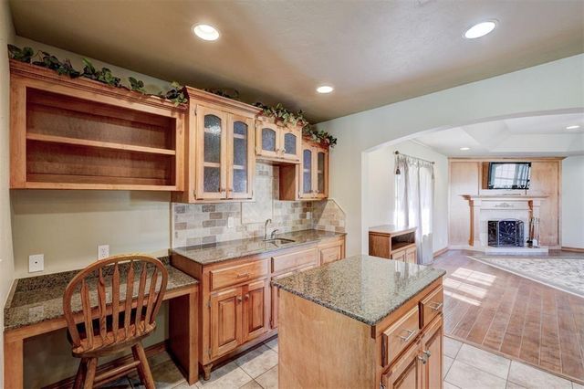 648 N Cleveland Avenue, Shawnee, OK 74801