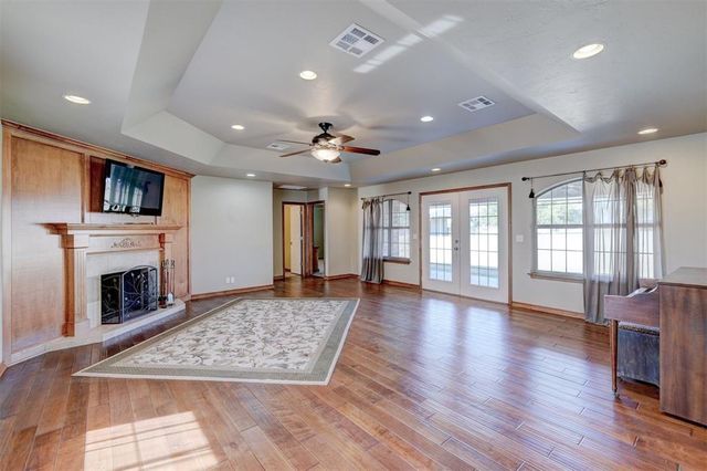 648 N Cleveland Avenue, Shawnee, OK 74801