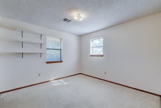 648 N Cleveland Avenue, Shawnee, OK 74801
