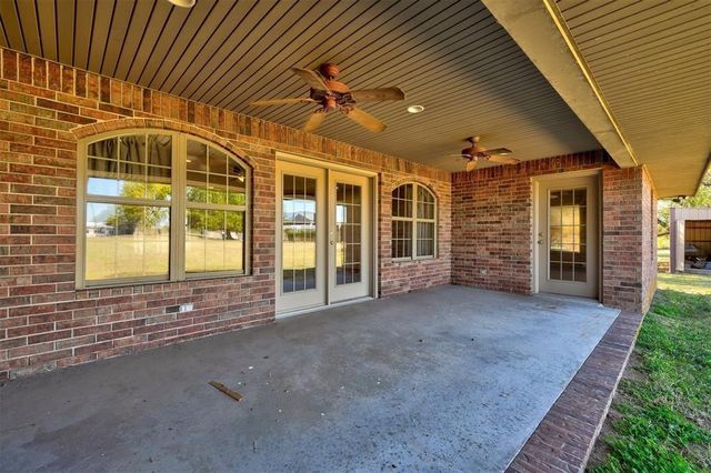 648 N Cleveland Avenue, Shawnee, OK 74801