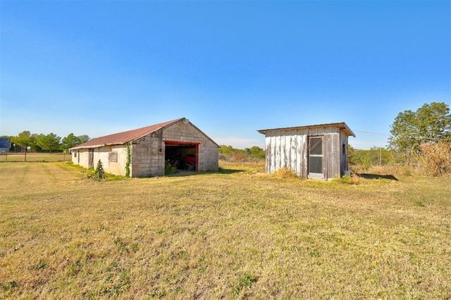 648 N Cleveland Avenue, Shawnee, OK 74801