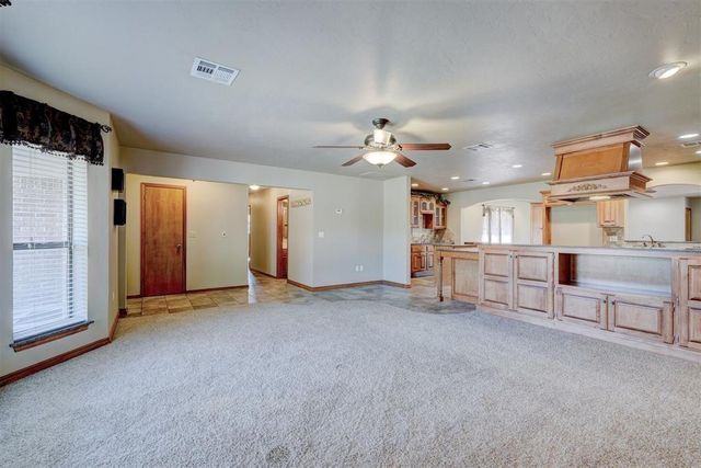 648 N Cleveland Avenue, Shawnee, OK 74801