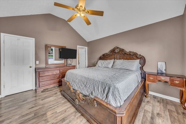 108 Boardwalk Way, Shelbyville, TN 37160
