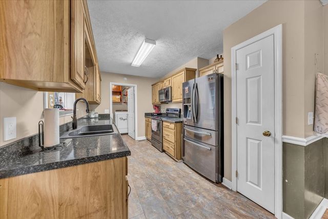 108 Boardwalk Way, Shelbyville, TN 37160