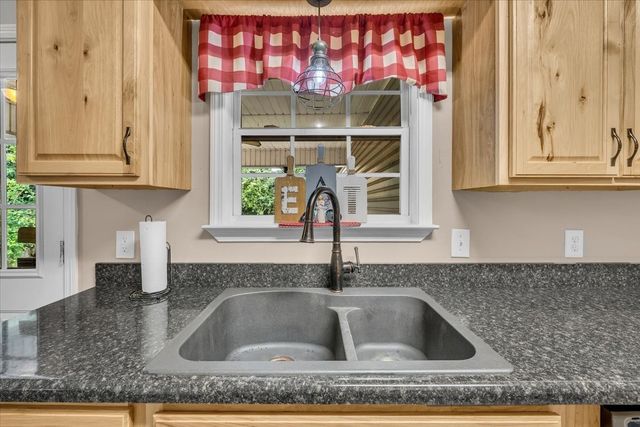 108 Boardwalk Way, Shelbyville, TN 37160