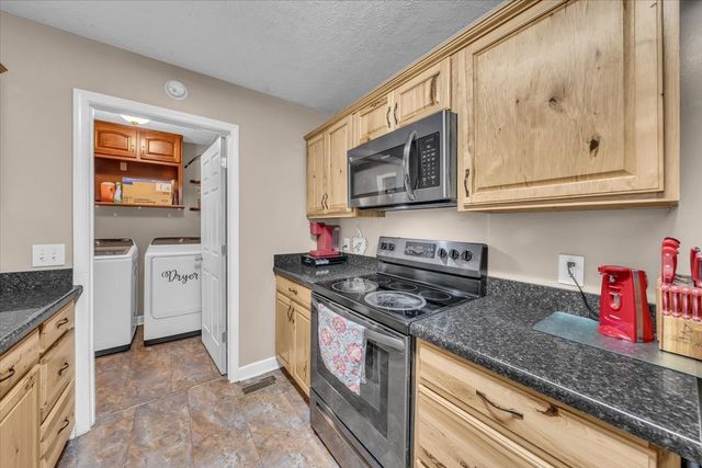 108 Boardwalk Way, Shelbyville, TN 37160