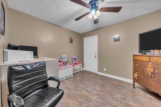108 Boardwalk Way, Shelbyville, TN 37160
