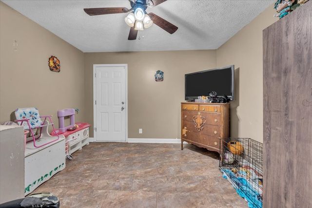 108 Boardwalk Way, Shelbyville, TN 37160