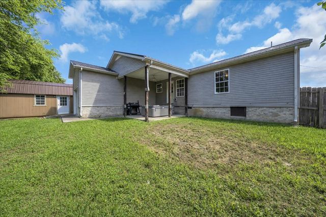 108 Boardwalk Way, Shelbyville, TN 37160