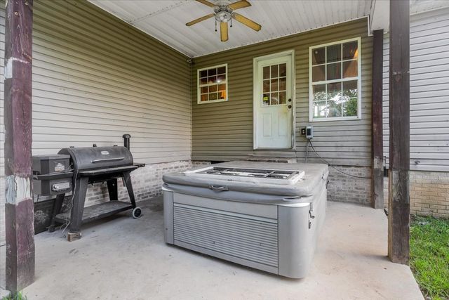 108 Boardwalk Way, Shelbyville, TN 37160