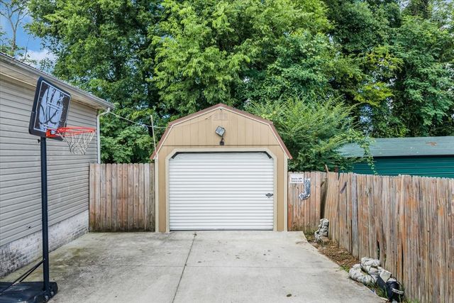 108 Boardwalk Way, Shelbyville, TN 37160