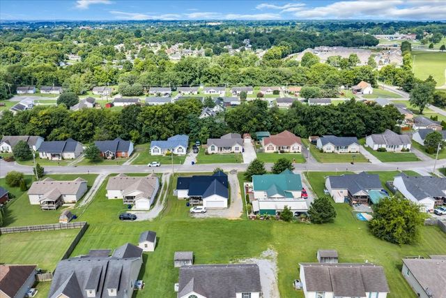 108 Boardwalk Way, Shelbyville, TN 37160