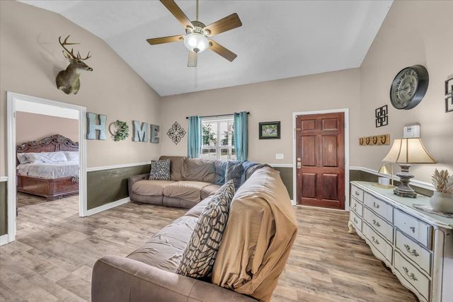 108 Boardwalk Way, Shelbyville, TN 37160