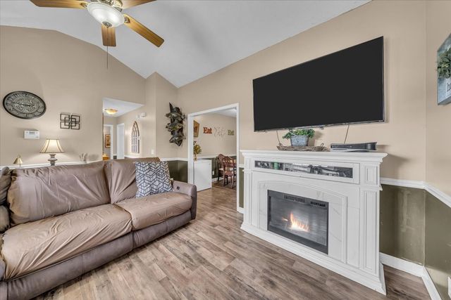 108 Boardwalk Way, Shelbyville, TN 37160