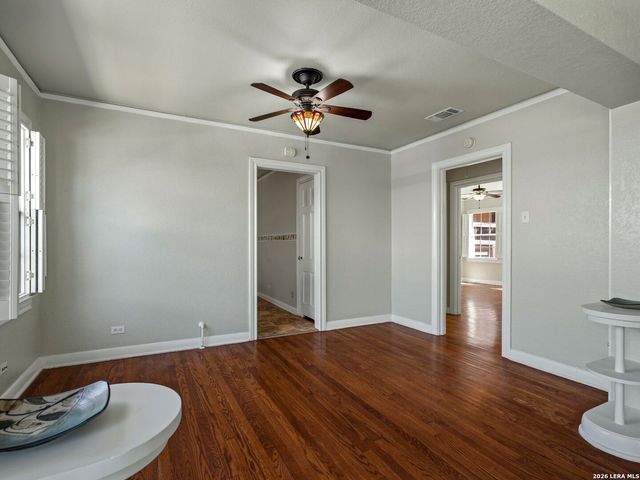 311 Elmhurst Avenue, San Antonio, TX 78209