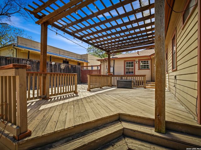 311 Elmhurst Avenue, San Antonio, TX 78209