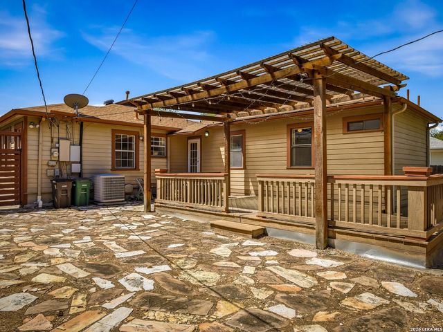 311 Elmhurst Avenue, San Antonio, TX 78209