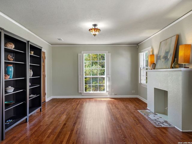 311 Elmhurst Avenue, San Antonio, TX 78209