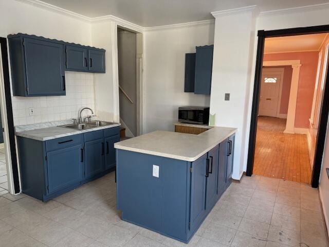 3033 N Holton STREET, Milwaukee, WI 53212