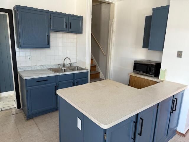 3033 N Holton STREET, Milwaukee, WI 53212