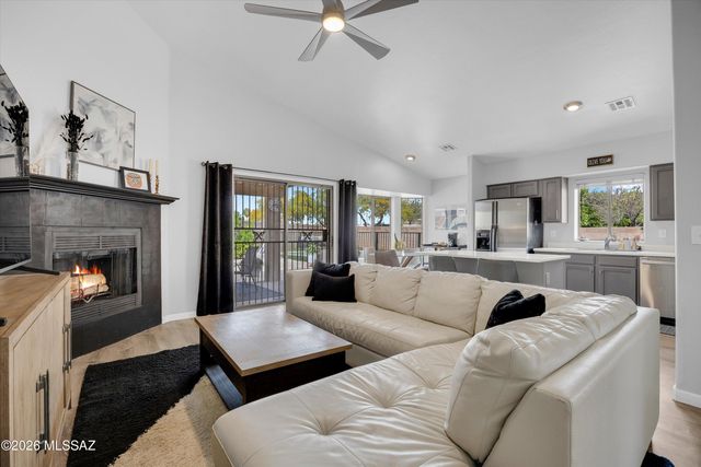 7077 N Avenida Adella, Tucson, AZ 85741