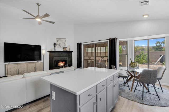 7077 N Avenida Adella, Tucson, AZ 85741