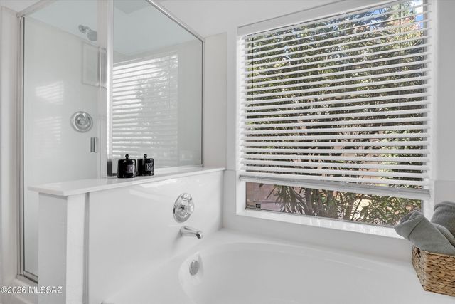 7077 N Avenida Adella, Tucson, AZ 85741