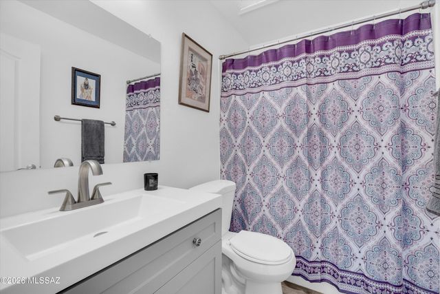 7077 N Avenida Adella, Tucson, AZ 85741