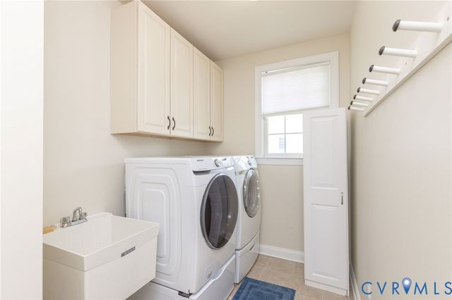 6600 Buglers Trail Ln, Moseley, VA 23120