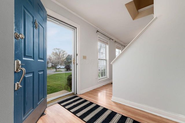 5697 Winchester Highlands Court, Canal Winchester, OH 43110