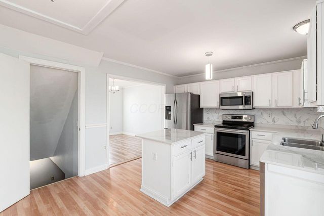 5697 Winchester Highlands Court, Canal Winchester, OH 43110