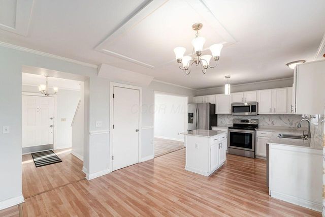 5697 Winchester Highlands Court, Canal Winchester, OH 43110