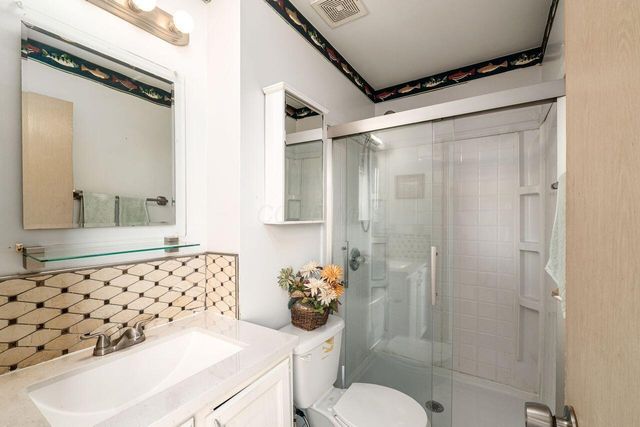 5697 Winchester Highlands Court, Canal Winchester, OH 43110