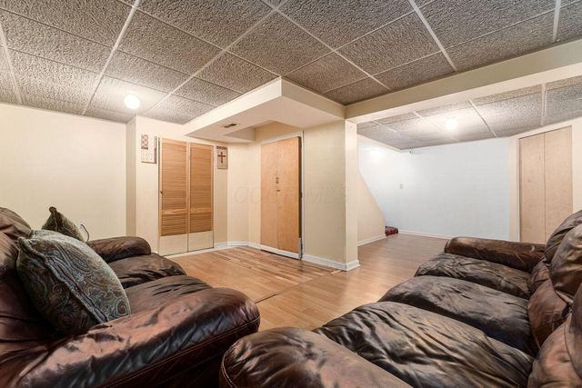 5697 Winchester Highlands Court, Canal Winchester, OH 43110