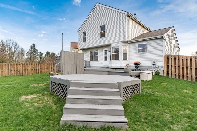 5697 Winchester Highlands Court, Canal Winchester, OH 43110