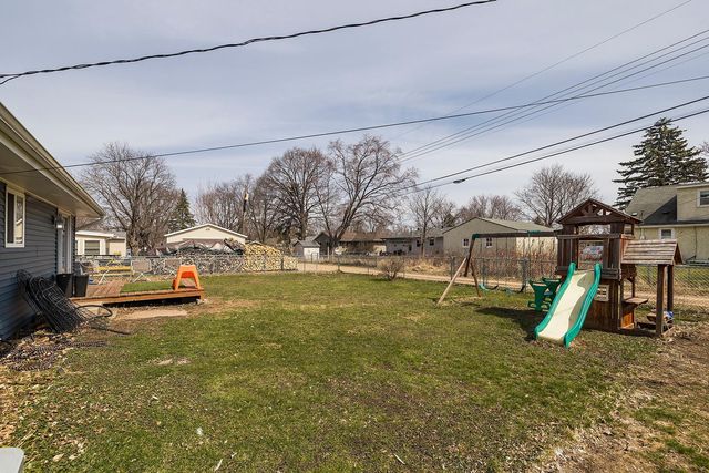 673 Monroe Street S, Shakopee, MN 55379