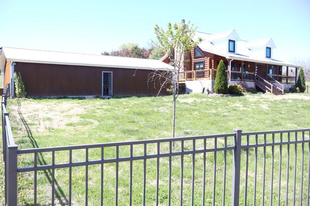 642 Beech Bottom Rd, Watertown, TN 37184