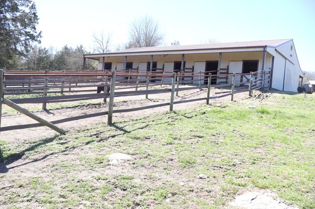 642 Beech Bottom Rd, Watertown, TN 37184