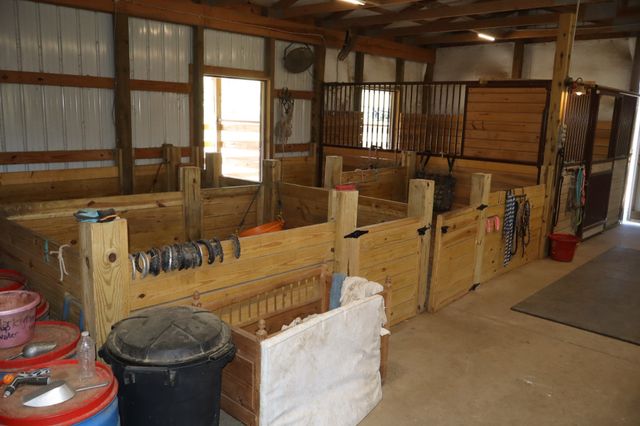 642 Beech Bottom Rd, Watertown, TN 37184