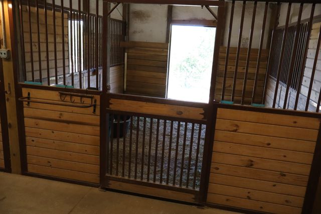 642 Beech Bottom Rd, Watertown, TN 37184