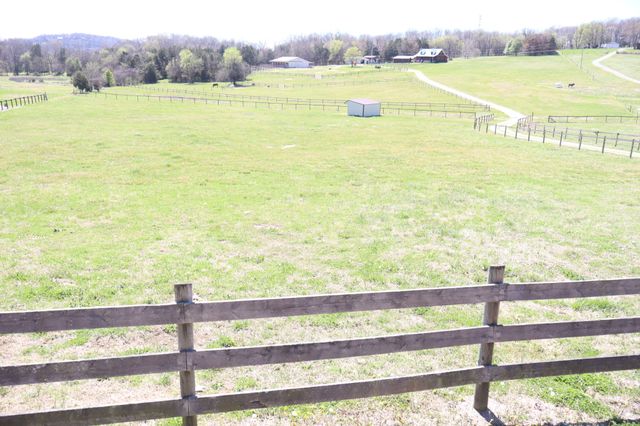 642 Beech Bottom Rd, Watertown, TN 37184