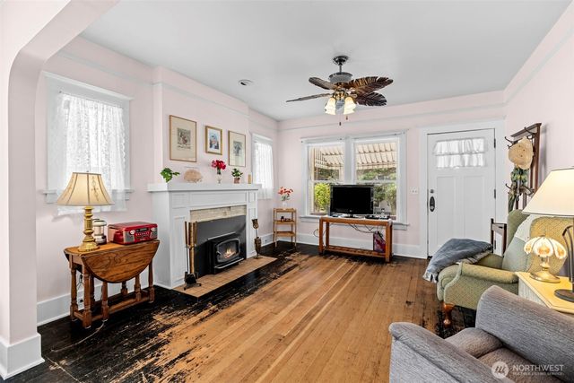 2706 S Judkins Street, Seattle, WA 98144