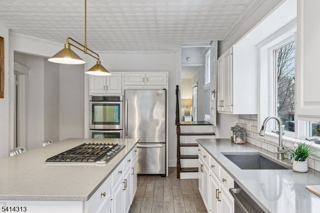 97 Montclair Ave, Montclair Twp., NJ 07042