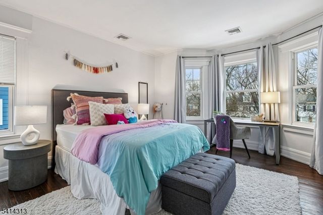 97 Montclair Ave, Montclair Twp., NJ 07042